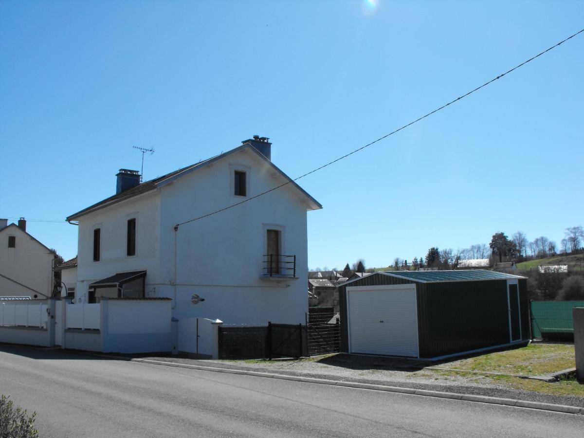 Vakantiehuis Lesmyosotis-messeix ***espace Et Calme 2/3p *